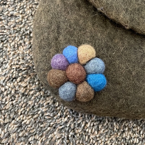 Handmade Felted Handbag - Picture 5 of 10